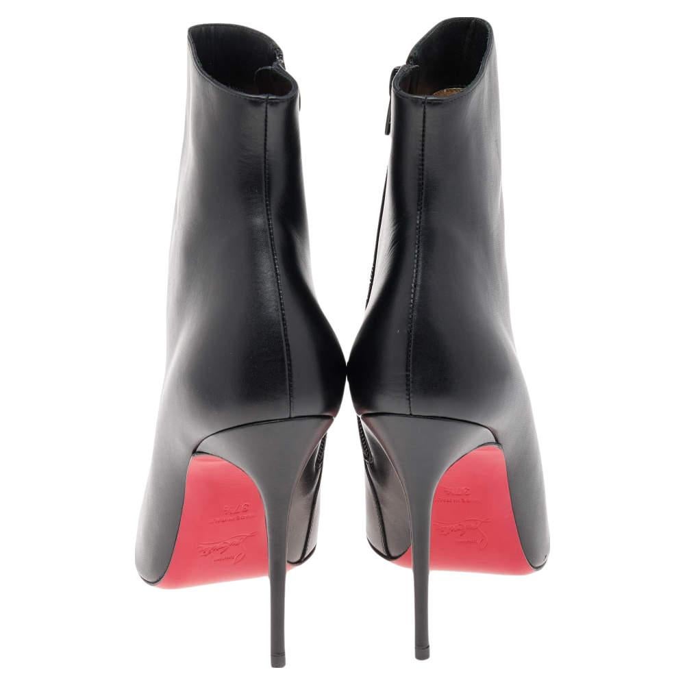 Black Christian Louboutin Leather Calamijane Pointed Toe Ankle Length Boots Size 37.5 For Sale