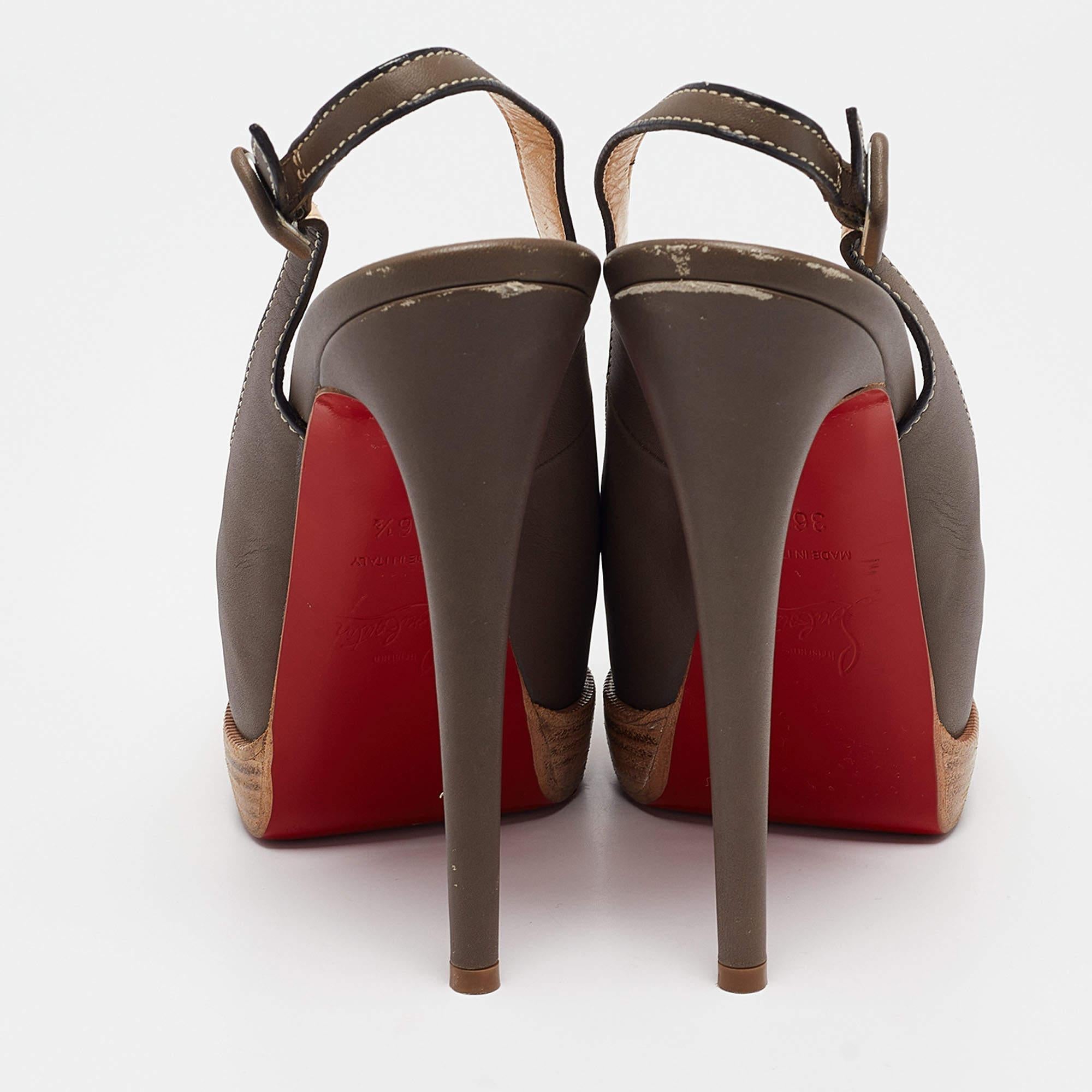 Christian Louboutin Palais Royal Trepointe escarpins à bride arrière en cuir, taille 36,5 Pour femmes en vente