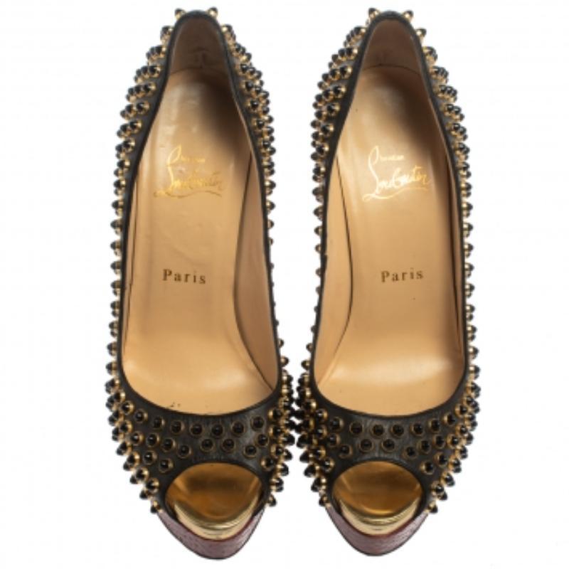 Christian Louboutin Leather, Snakeskin and Lizard Lady Cabo Beaded Pumps Size 37 For Sale 1