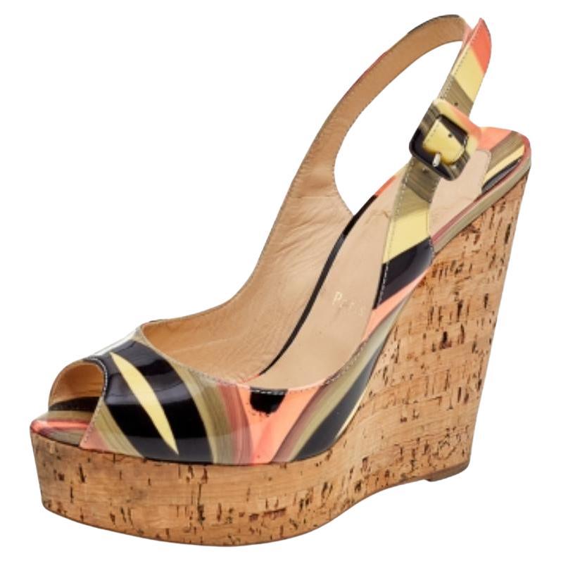 Christian Louboutin Pelle Une Plume Sughero Zeppa Sandali Taglia 38 in vendita