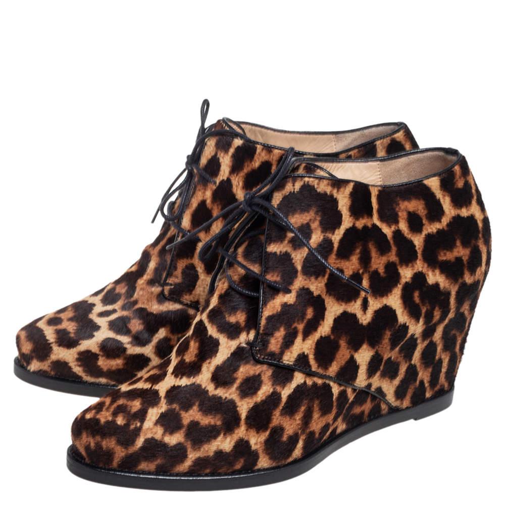Women's Christian Louboutin Leopard Calf Hair Lady Schuss Wedge Ankle Boots Size 38 For Sale