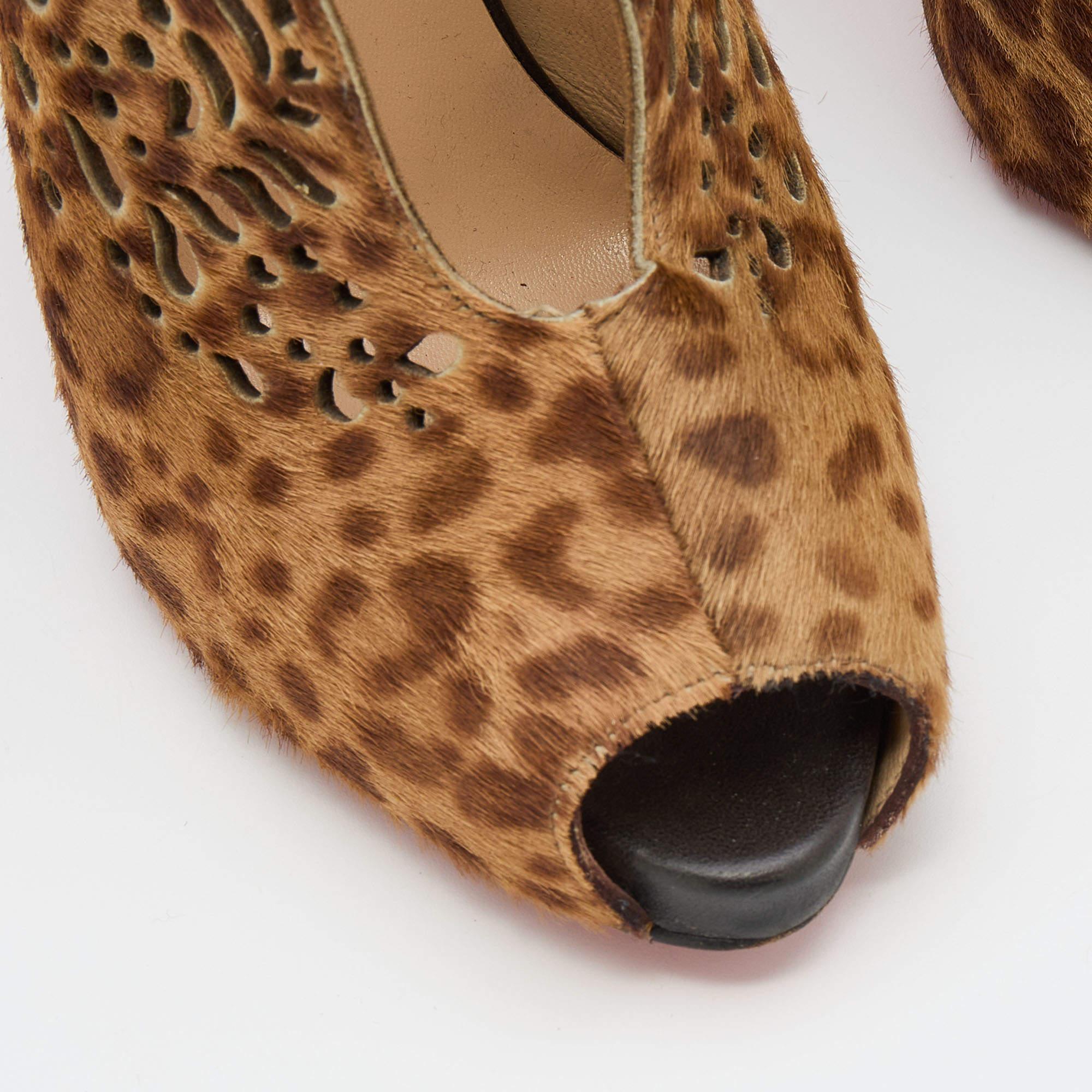 Women's Christian Louboutin Leopard Print Calf Hair Markesling Slingback Booties Size 40 For Sale