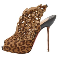 Christian Louboutin Markesling Slingback-Stiefel aus Kalbshaar mit Leopardenmuster Größe 40