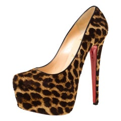 Christian Louboutin Leopard Print Kalbshaar Daffodile Pumps Größe 38::5