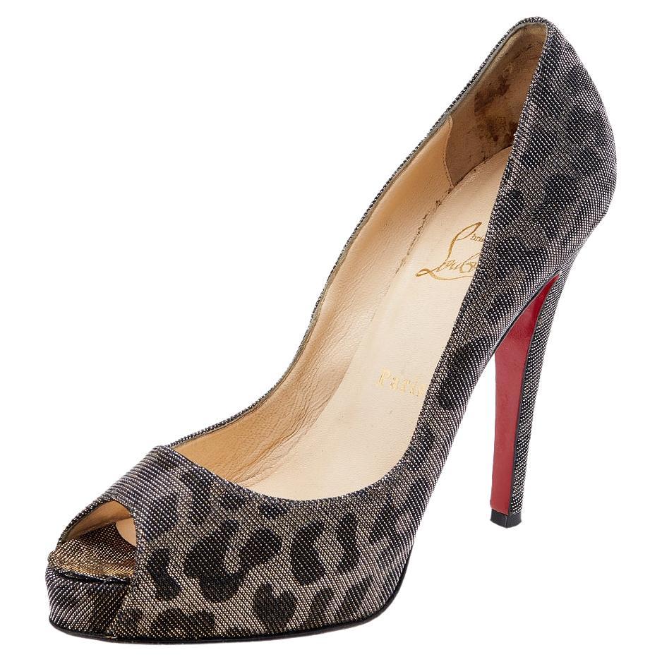 Christian Louboutin Leopard Print Lurex Fabric Very Prive Pumps Size 38.5 For Sale
