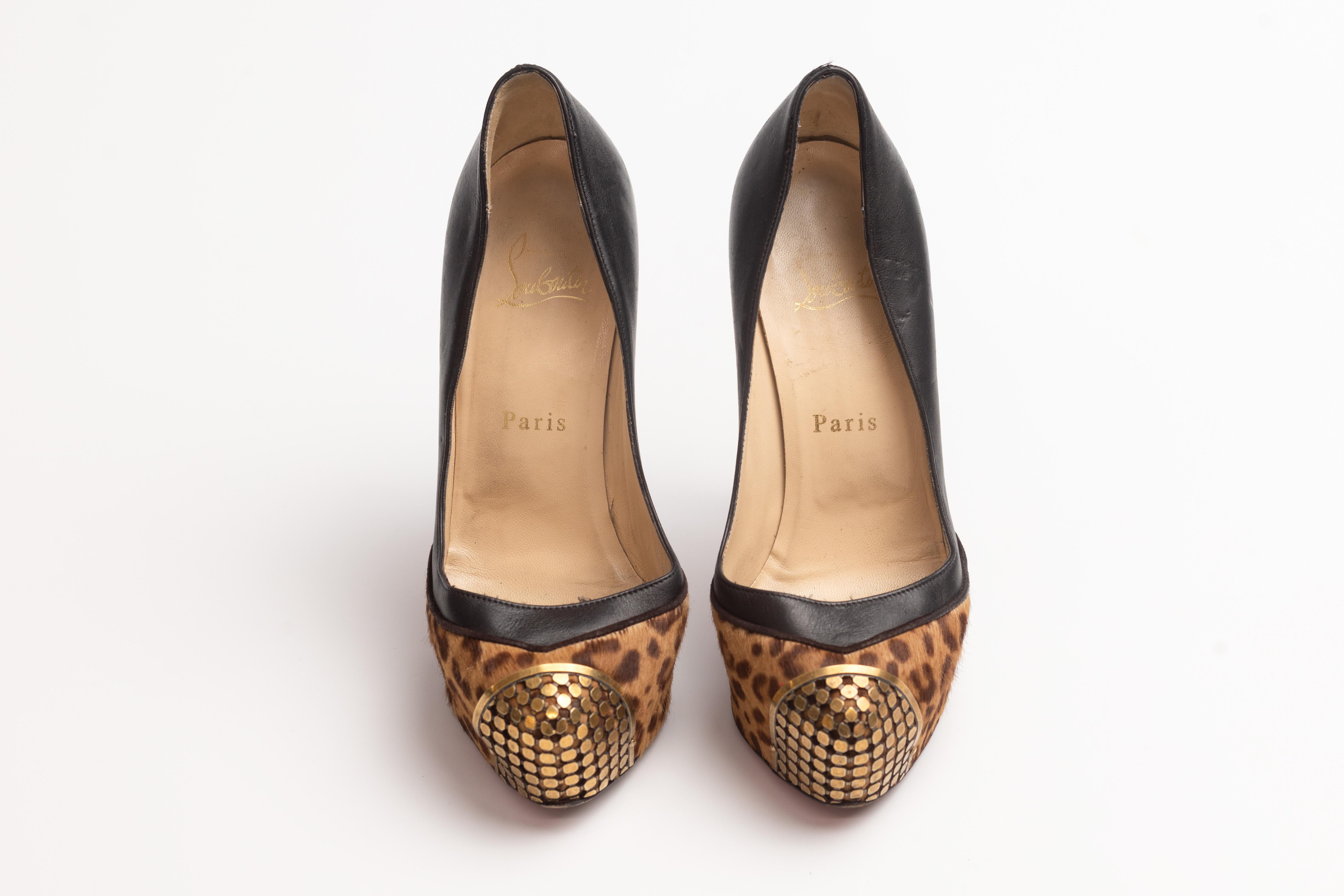 Christian Louboutin Leopard Print Pony Hair Maggie Pumps (EU 35.5) In Good Condition For Sale In Montreal, Quebec