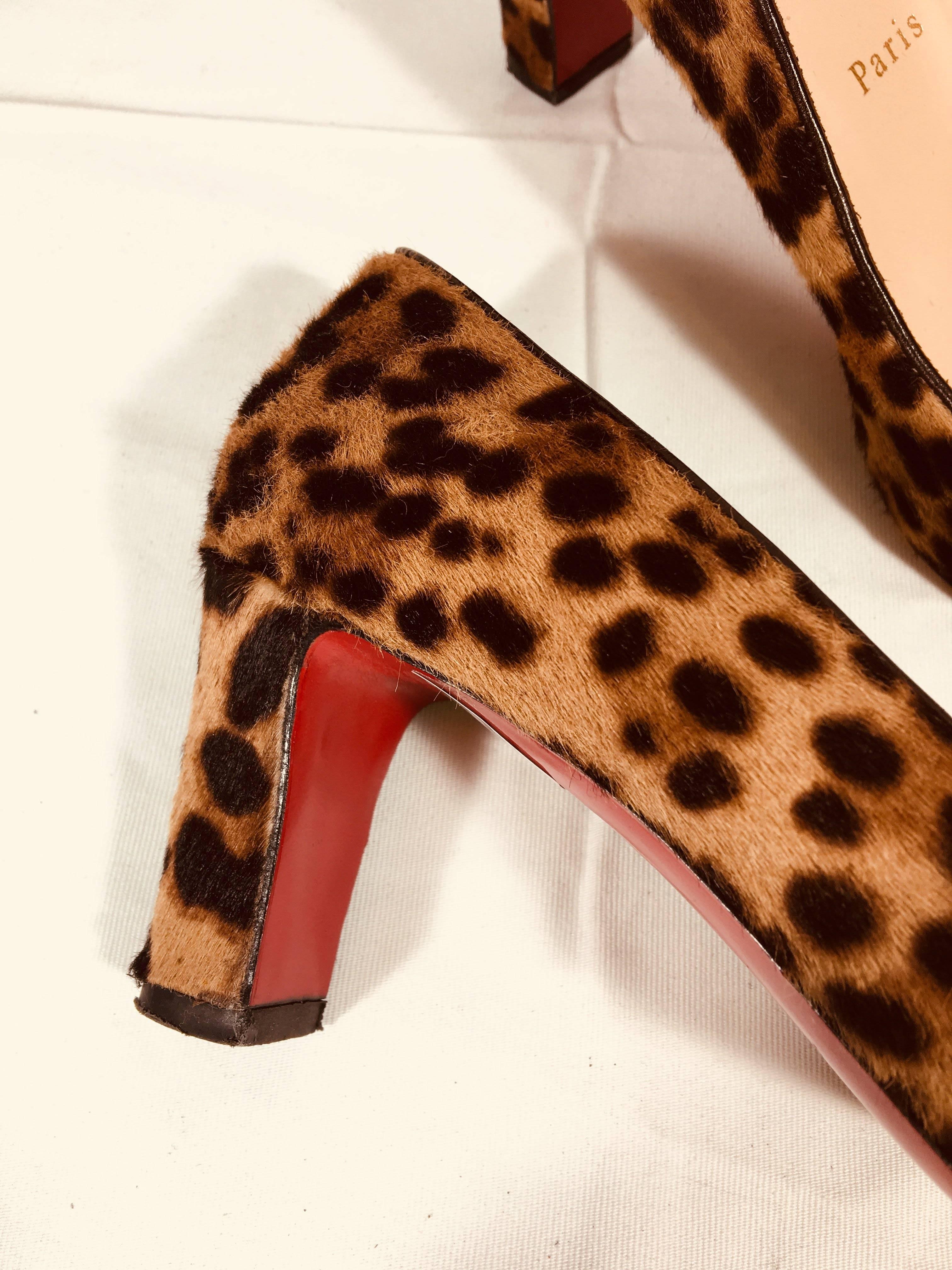 Christian Louboutin Leopard Pumps In Excellent Condition In Bridgehampton, NY