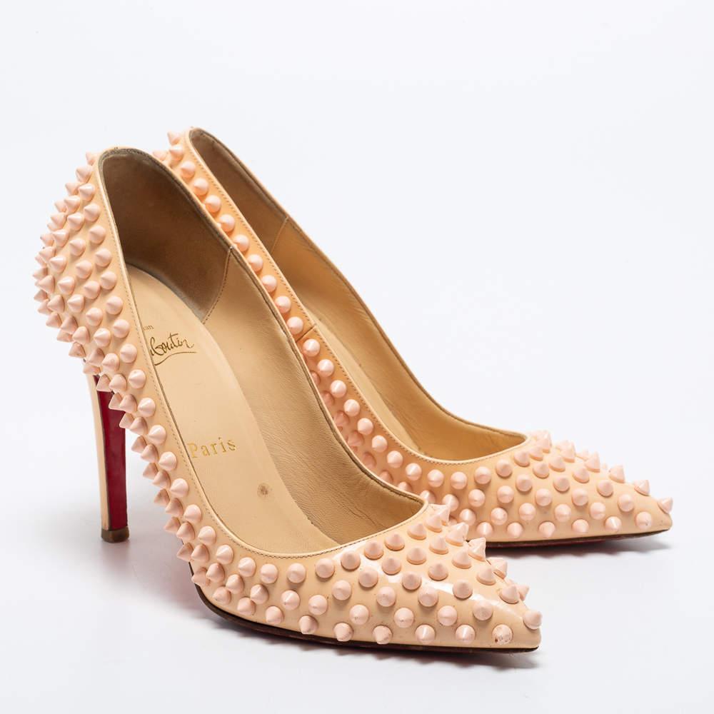 Beige Christian Louboutin Light Peach Patent Leather Pigalle Spikes Pumps Size 36.5 For Sale