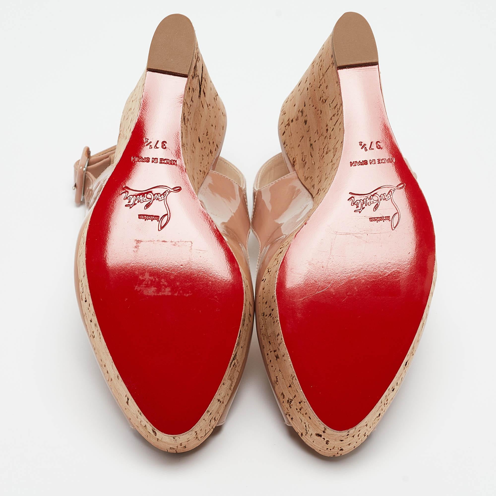 Christian Louboutin Hellrosa Lackleder Une Plume Keilsandalen Größe 37,5 1