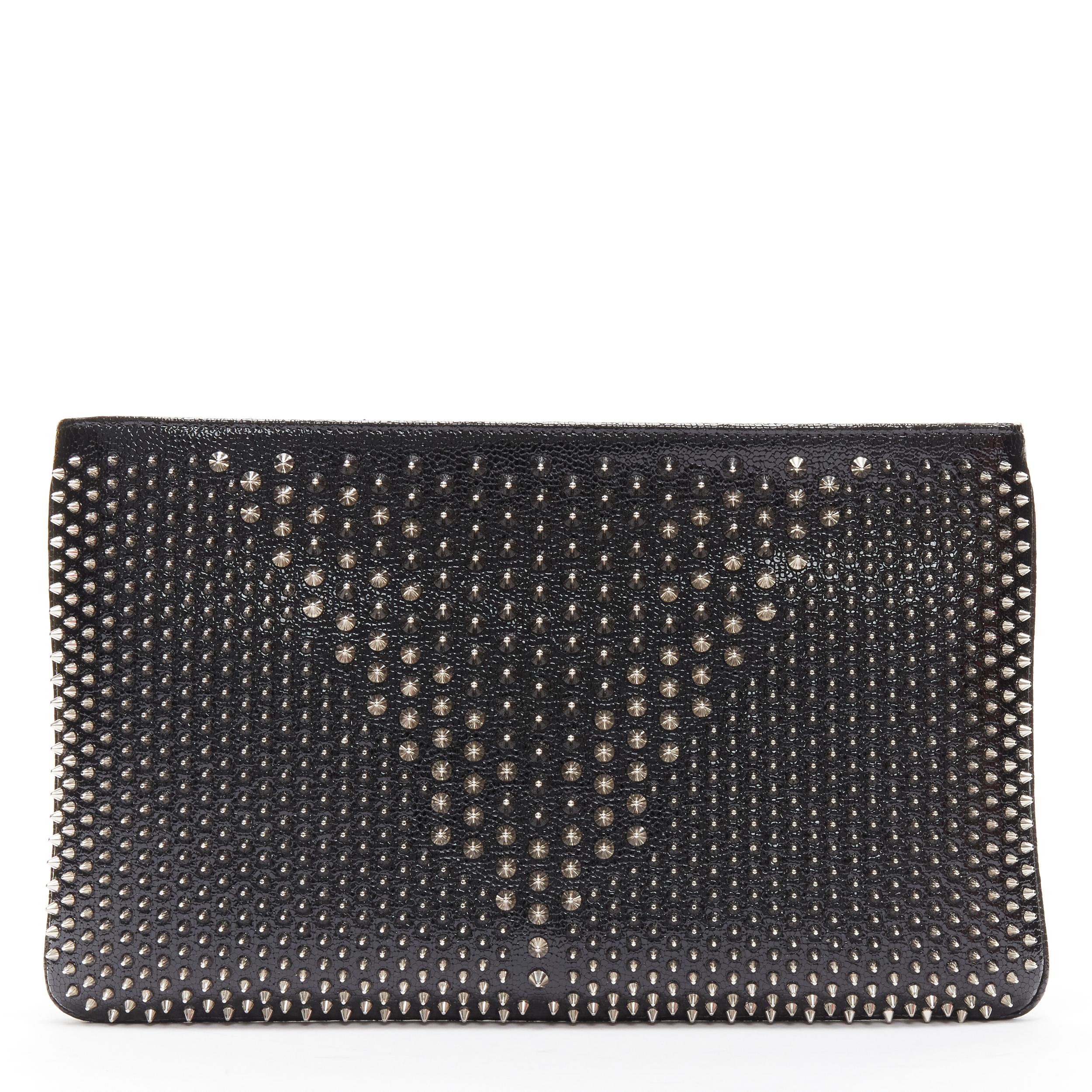 CHRISTIAN LOUBOUTIN Loubiposh noir clouté  pochette à bandoulière Excellent état - En vente à Hong Kong, NT