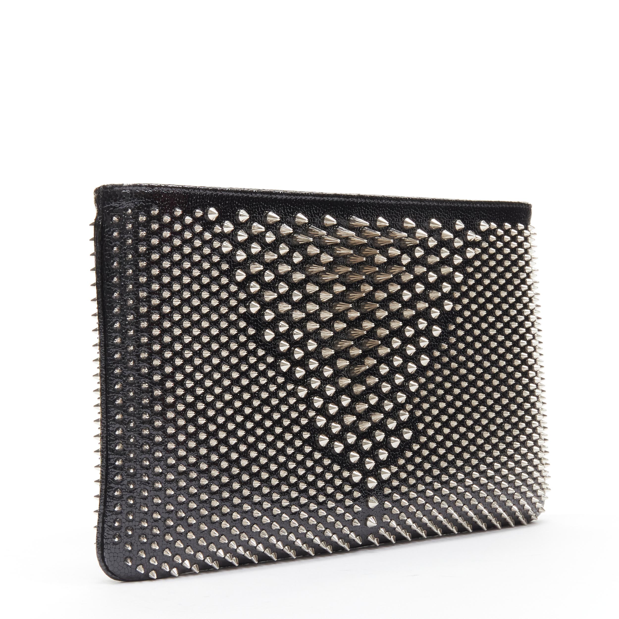 CHRISTIAN LOUBOUTIN Loubiposh spike stud leather crossbody shoulder clutch bag In Excellent Condition For Sale In Hong Kong, NT
