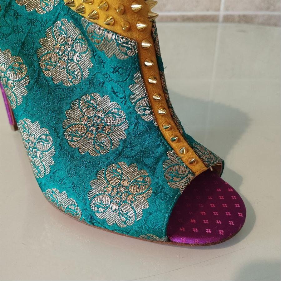 Christian Louboutin Louboutin by Sabyasachi size 37 1/2 In Excellent Condition In Gazzaniga (BG), IT
