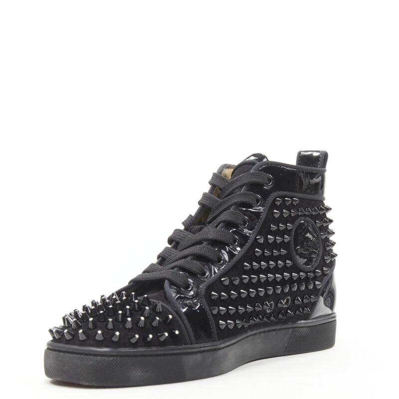 Nero CHRISTIAN LOUBOUTIN Louis sneaker alta in velluto nero con borchie di cristallo EU41 in vendita
