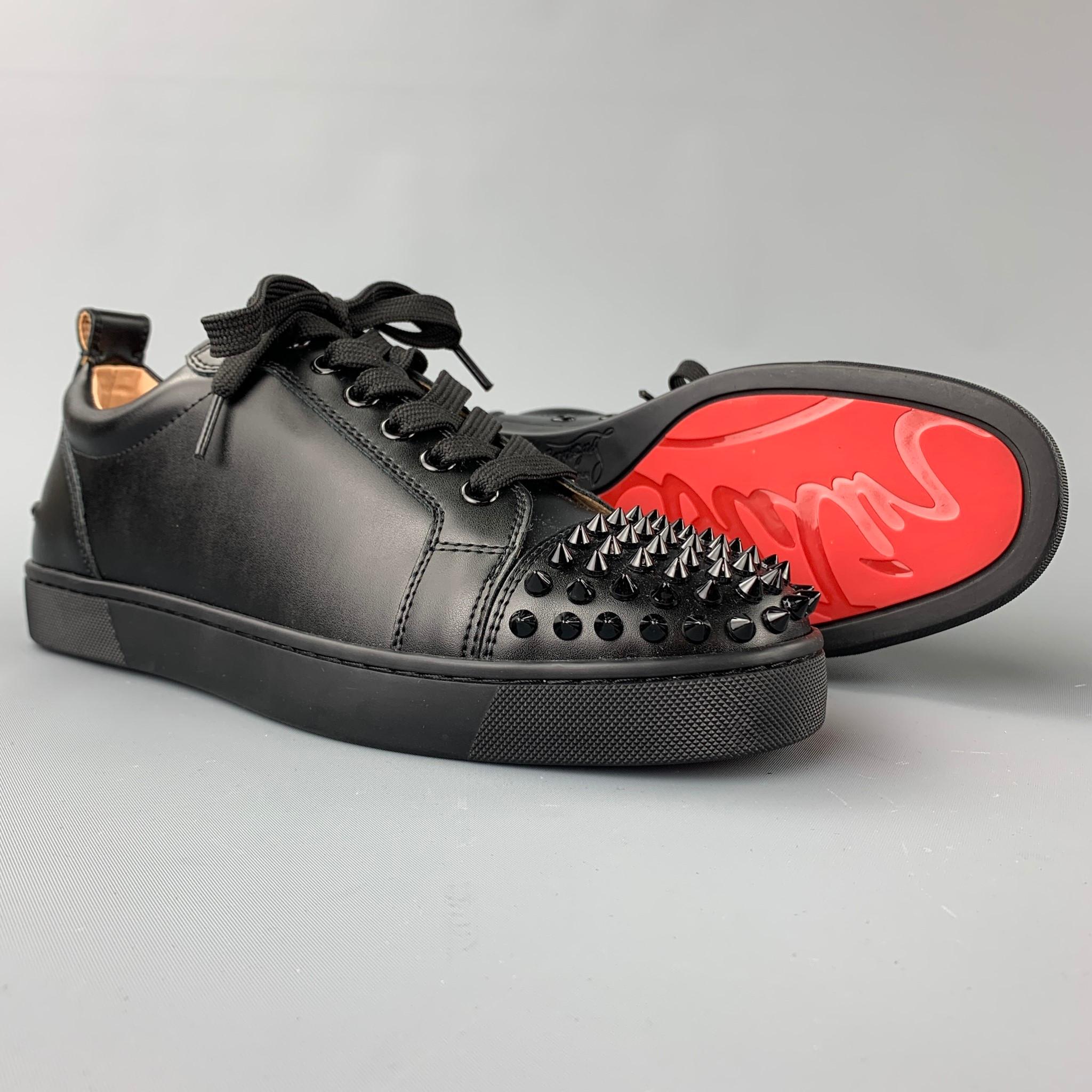 Women's CHRISTIAN LOUBOUTIN Louis Junior Spikes Size 9 Black Leather Lace Up Sneakers
