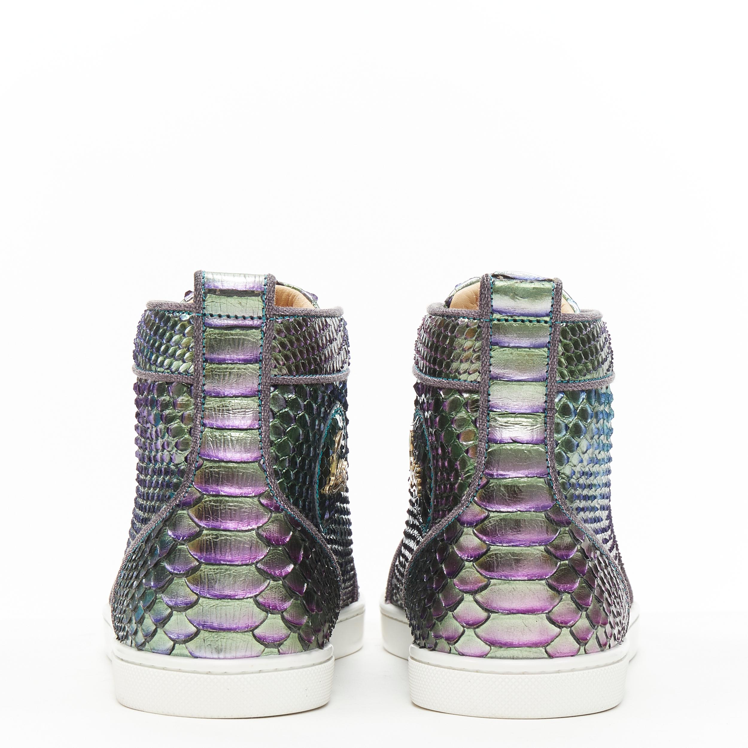 CHRISTIAN LOUBOUTIN Louis Orlato green purple iridescent scaled sneaker EU38 In Excellent Condition In Hong Kong, NT