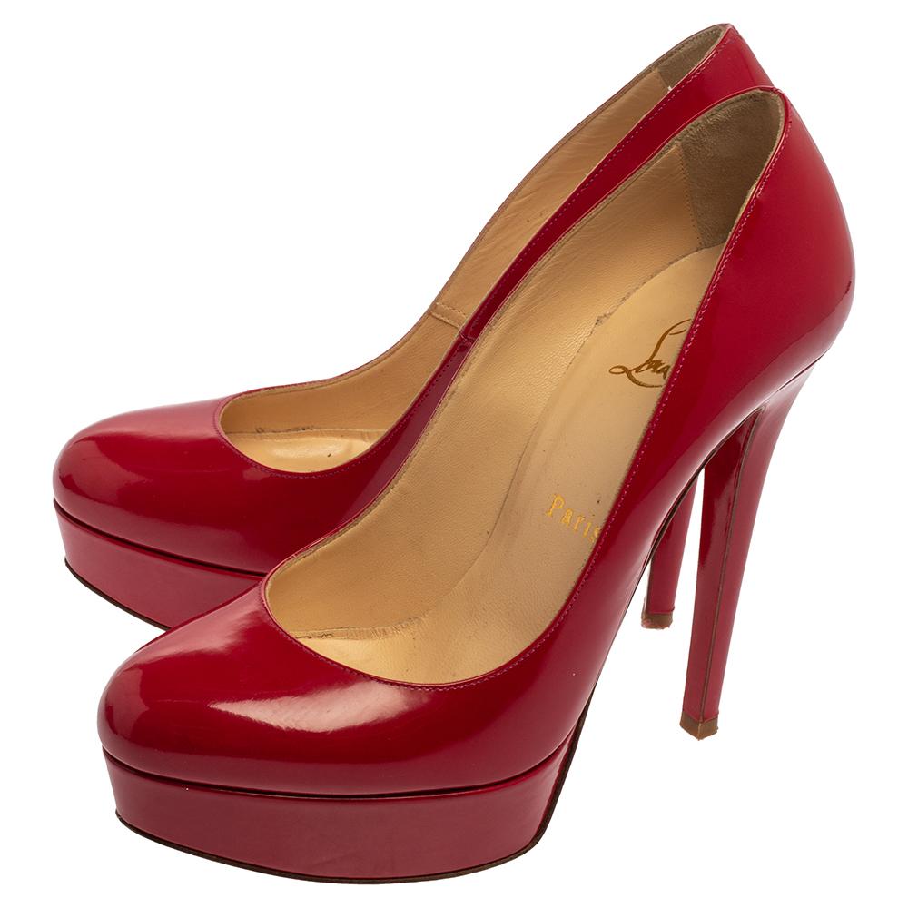 Christian Louboutin Magenta Patent Leather Bianca Platform Pumps Size 37.5 In Good Condition In Dubai, Al Qouz 2