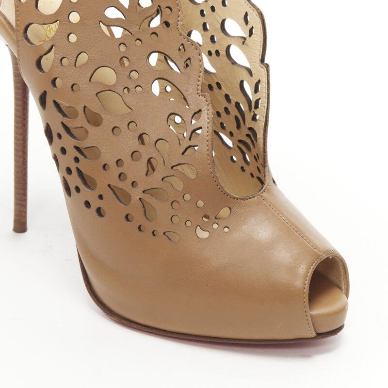 CHRISTIAN LOUBOUTIN Markesling 130 marrón tostado corte láser botín peep toe EU39 en venta 3