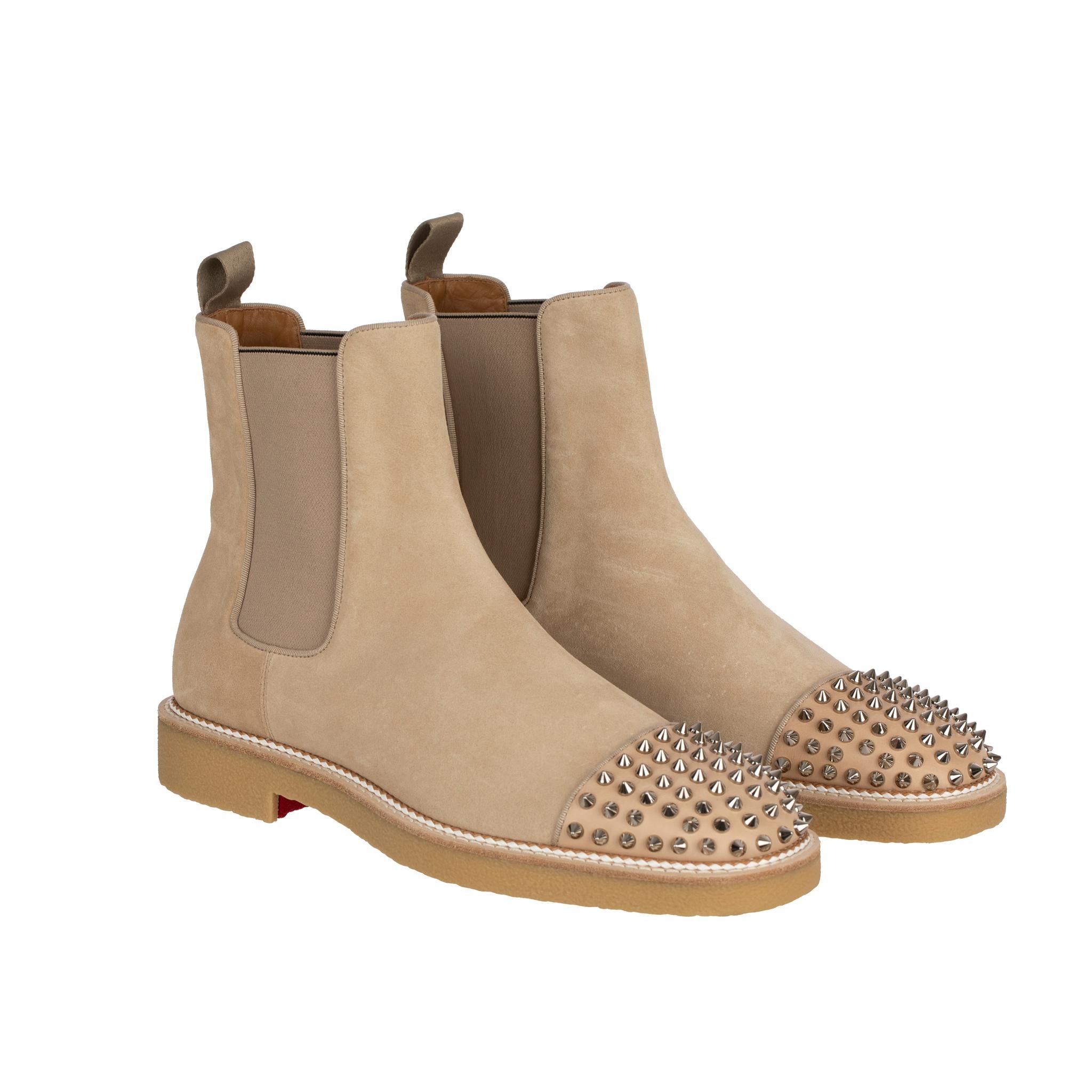 Christian Louboutin Mens Beige Suede Boots With Studs 41.5 FR For Sale 2