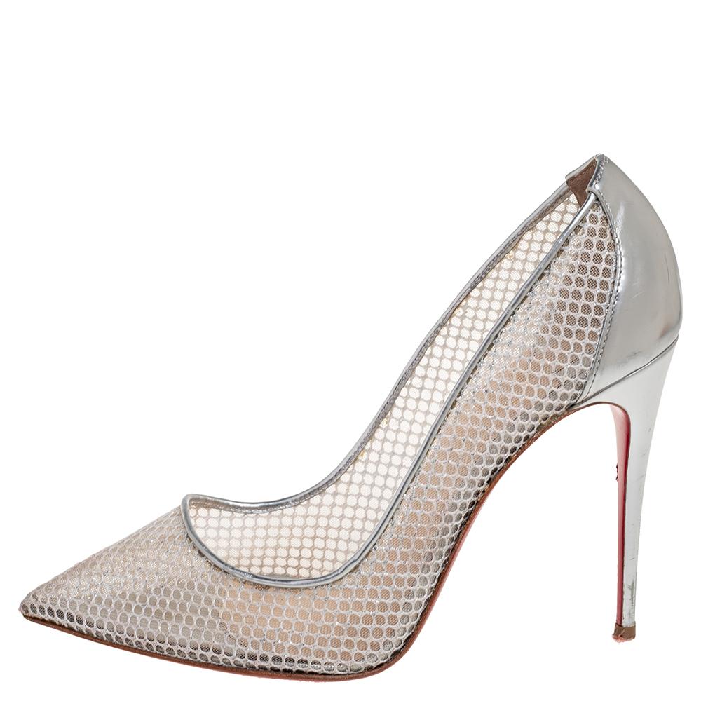 Inspired by vintage aesthetics and glamorous elements, the House of Christian Louboutin crafts these impeccable Follies Resille pumps. They are finely designed using silver mesh and leather into an enchanting silhouette. These pumps are completed