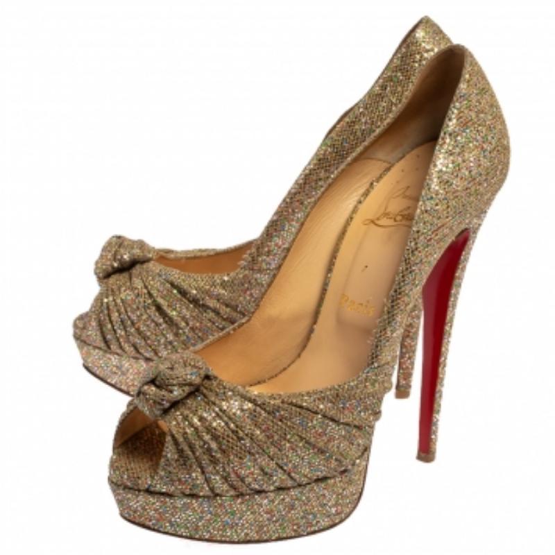 Women's Christian Louboutin Metallic Gold Glitter Fabric Knotted Peep Toe Pumps Size 39 For Sale