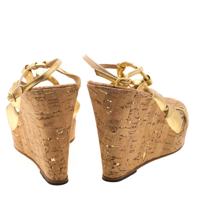 Christian Louboutin Metallic Gold Leather Ankle Strap Cork Wedge  Sandal Size 38 In Good Condition In Dubai, Al Qouz 2