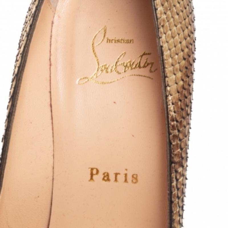 Christian Louboutin Bombas Completa Piel de Serpiente Oro Metalizado Talla 37.5 en venta 1