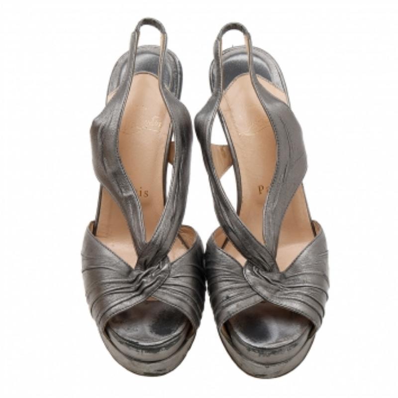 Christian Louboutin Metallic Grey Leather Platform Slingback Sandals Size 36.5 In Fair Condition For Sale In Dubai, Al Qouz 2