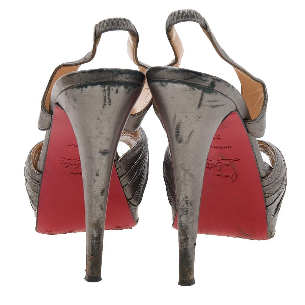  Christian Louboutin Sandales à talons compensés gris métallisé Taille 36,5 Pour femmes 