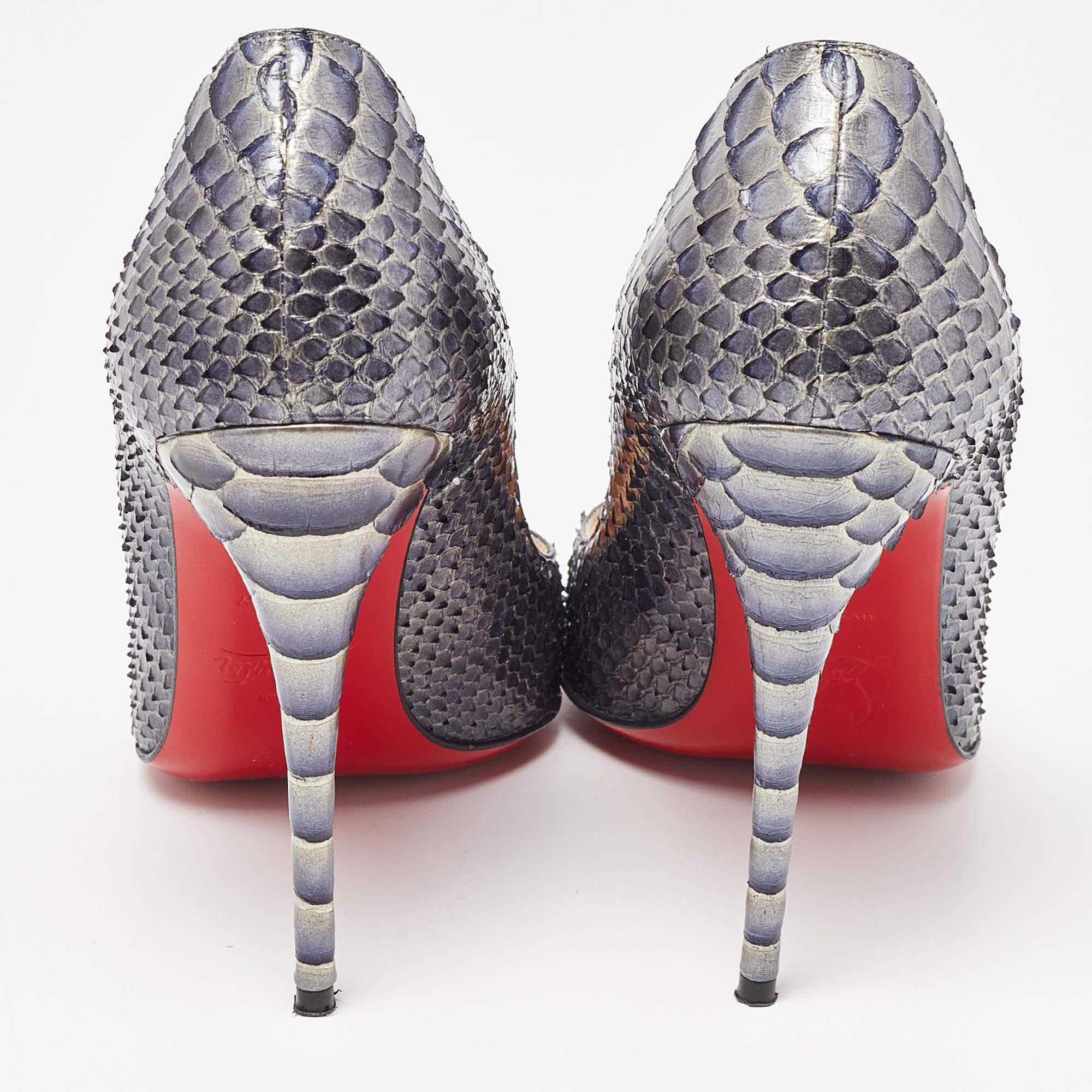 Christian Louboutin Metallic Grey Python Leather So Kate Pointed Toe Pumps Size  For Sale 1