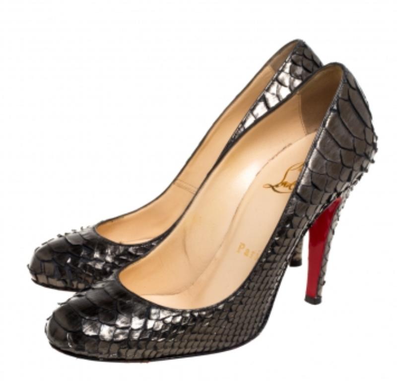 Christian Louboutin Metallic Olive Green Python Leather Fifi Pumps Size 35 For Sale 2