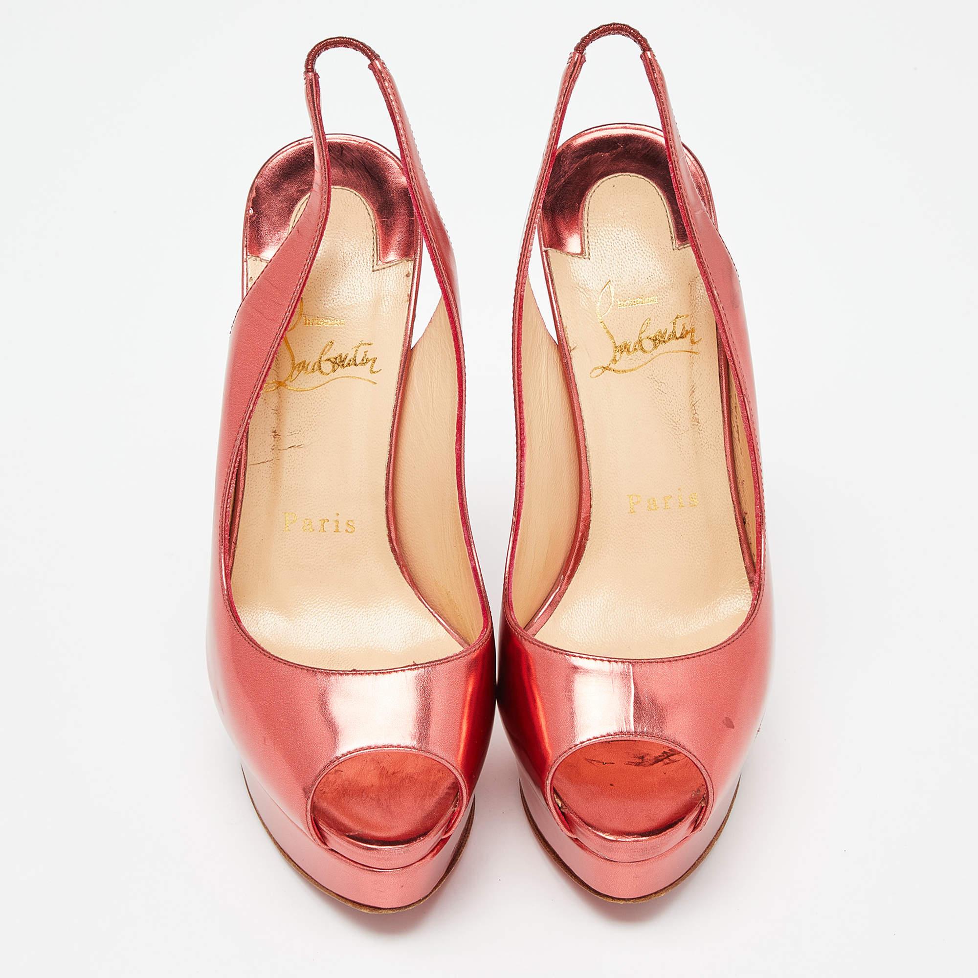 Exhibit an elegant style with this pair of pumps. These Christian Louboutin shoes for women are crafted from quality materials. They are set on durable soles and sleek heels.

