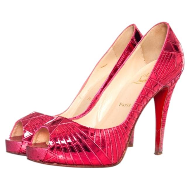 Louis Vuitton 2000s Fuchsia Satin Pumps With Textured Gold Heels