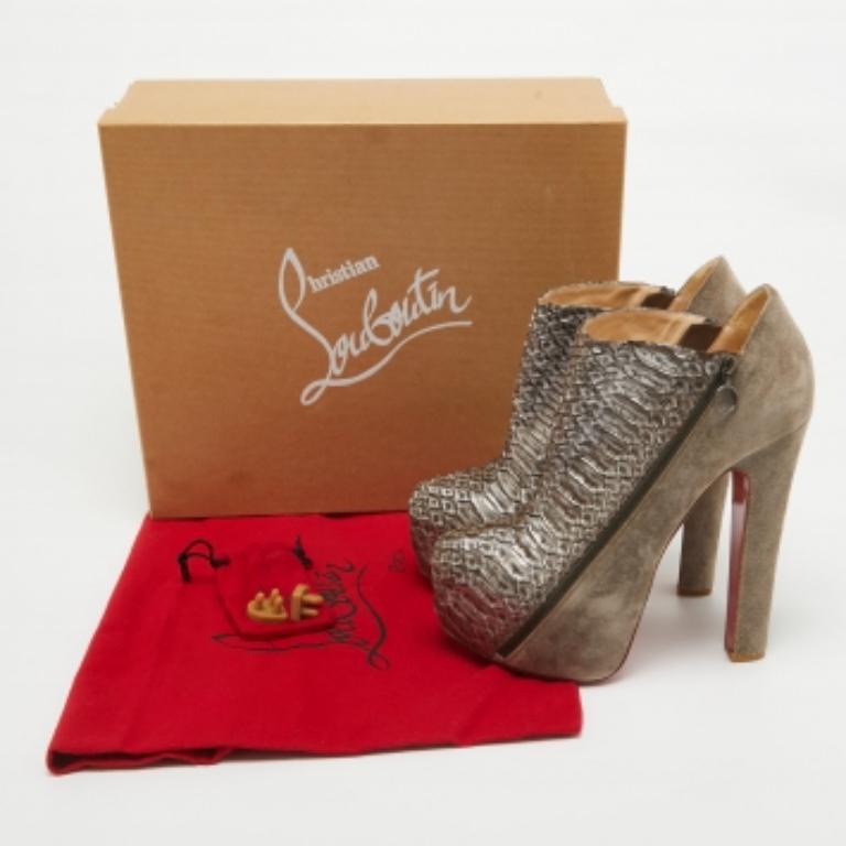 Christian Louboutin Metallic Python und Wildleder 4A Booties Größe 38,5 im Angebot 2