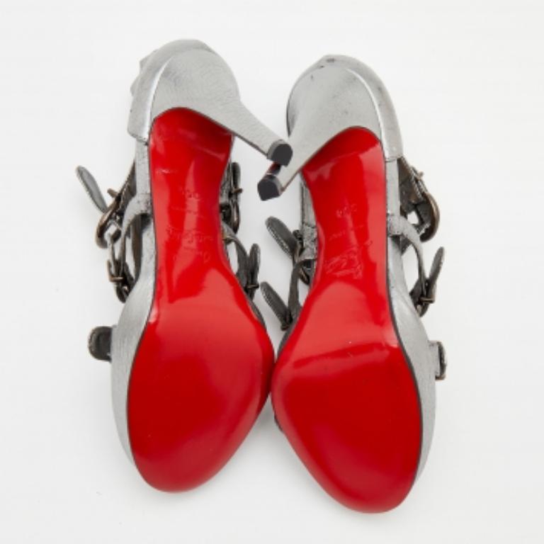 Christian Louboutin Metallic Silver Leather Buckle Sandals Size 35.5 For Sale 3