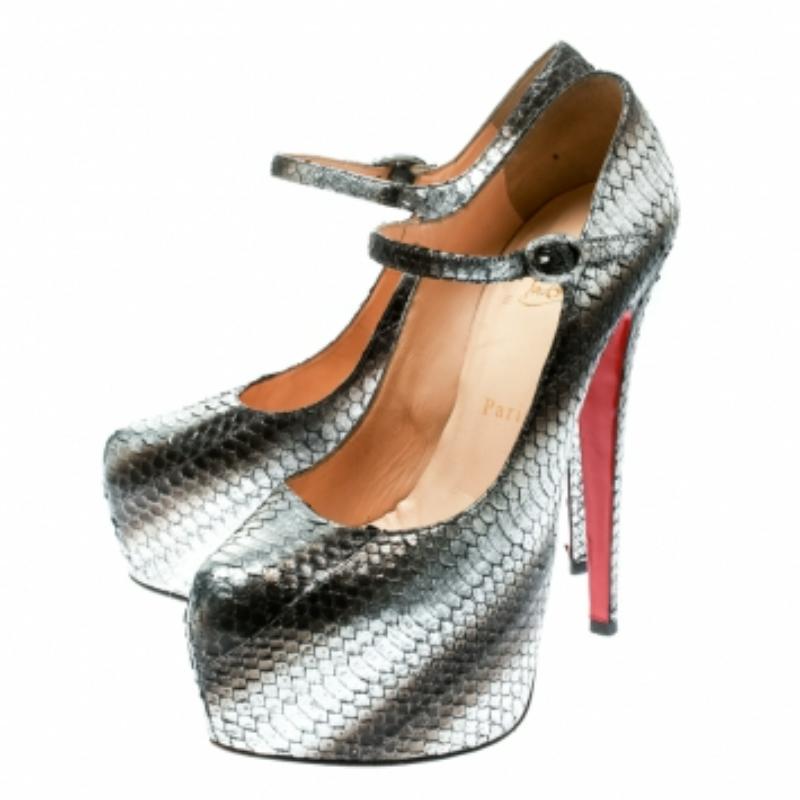 Christian Louboutin escarpins à plateforme daffodile serpent d'eau argenté métallisé taille 38 Pour femmes en vente