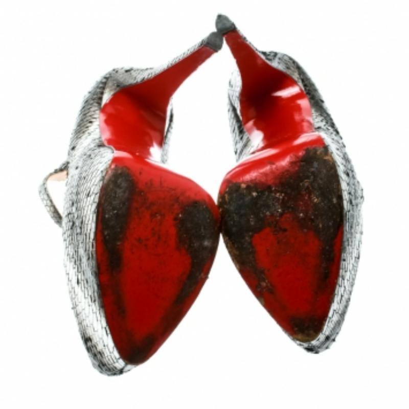 Christian Louboutin escarpins à plateforme daffodile serpent d'eau argenté métallisé taille 38 en vente 2