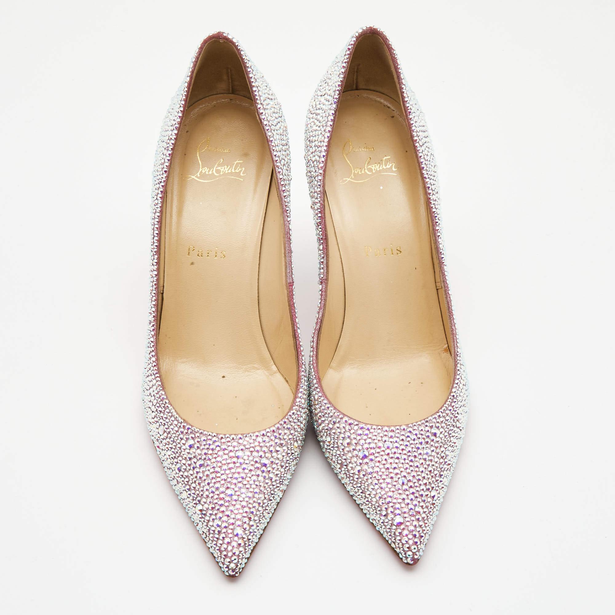 Make a chic style statement with these designer pumps. They showcase sturdy heels and durable soles, perfect for your fashionable outings!

Includes
Original Dustbag