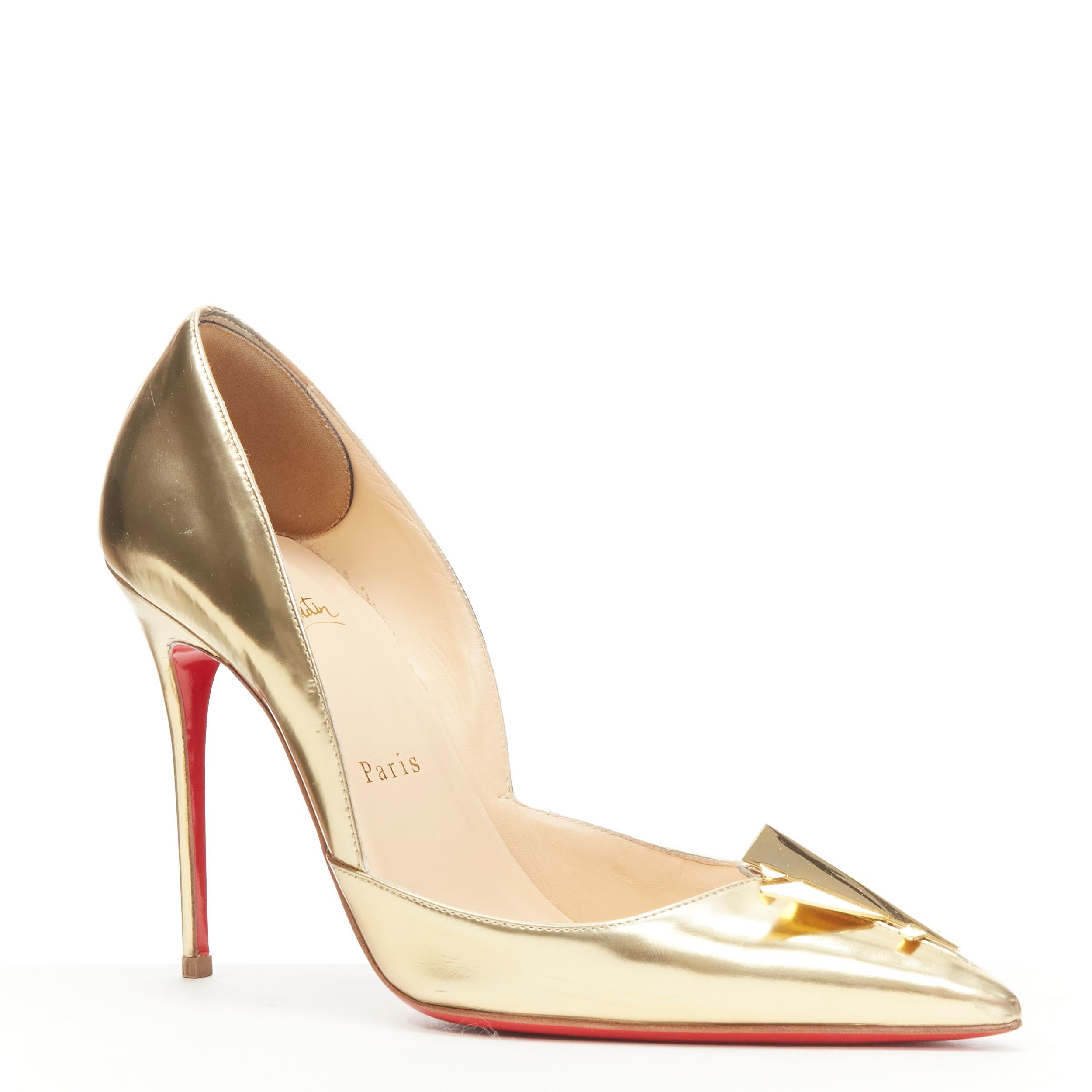 CHRISTIAN LOUBOUTIN Mrs Fuse 100 metallic gold mirrored plate pump EU38 
Reference: KEDG/A00128 
Brand: Christian Louboutin 
Model: Mrs Fuse 100 
Material: Leather 
Color: Gold 
Pattern: Solid 
Extra Detail: Mirrored silver leather upper. Gold-tone