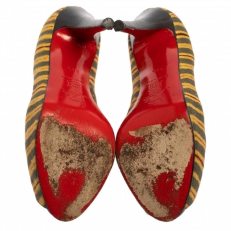 Brown Christian Louboutin Multicolor Canvas Very Prive Peep Toe Pumps Size 36.5 For Sale