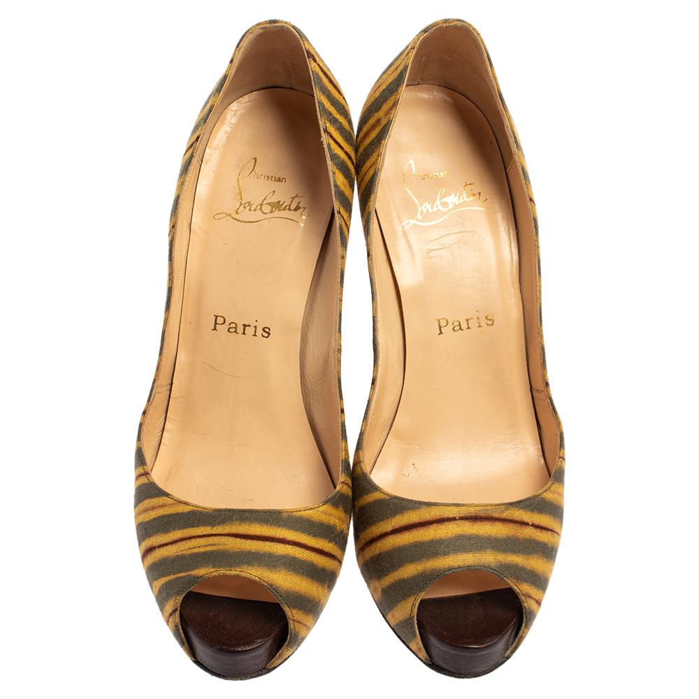 Brown Christian Louboutin Multicolor Canvas Very Prive Peep Toe Pumps Size 36.5 For Sale