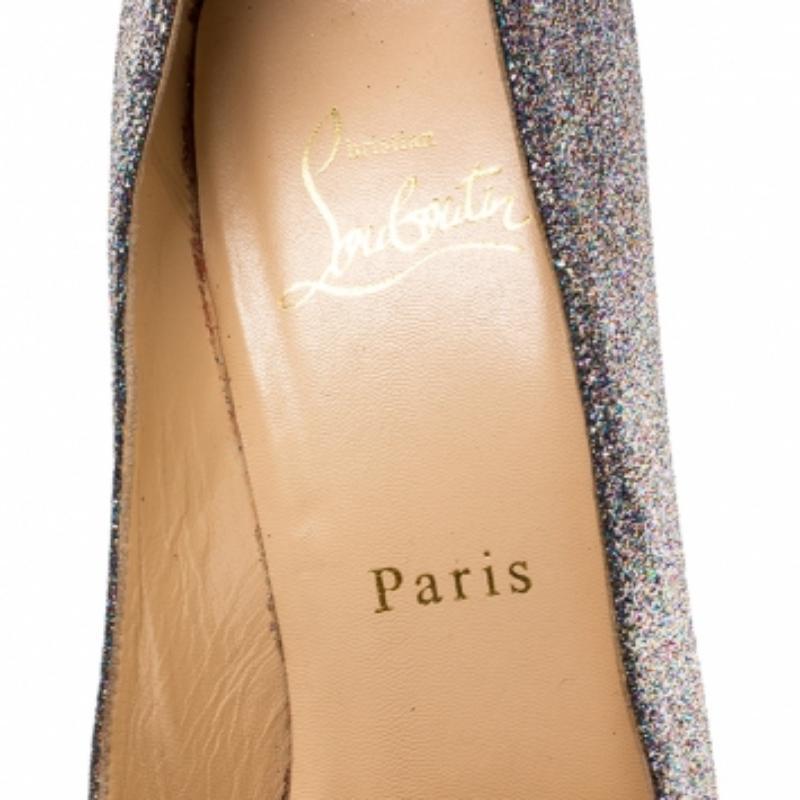 Christian Louboutin escarpins Fifi multicolores paillettes taille 38.5 Bon état - En vente à Dubai, Al Qouz 2