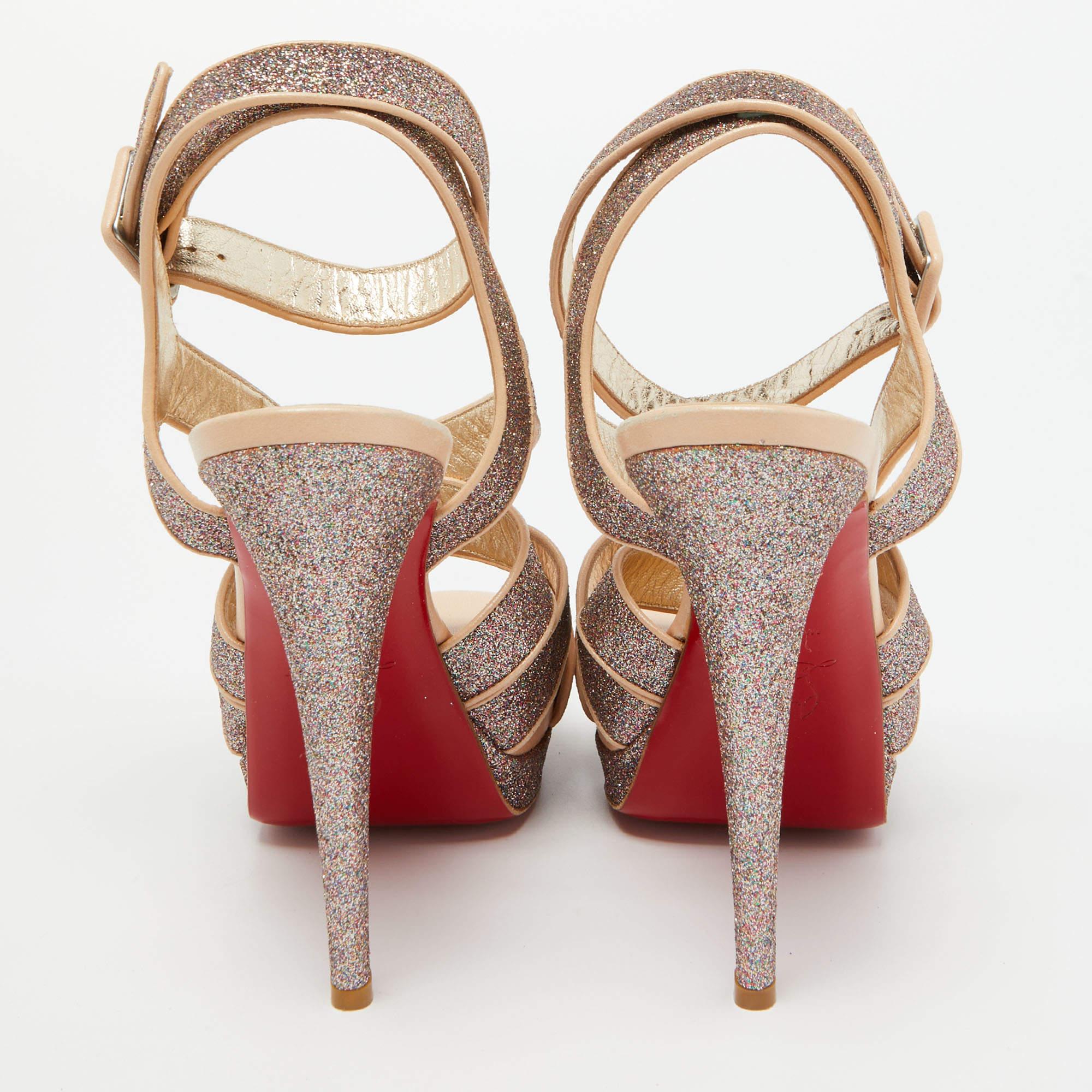 These Christian Louboutin sandals will frame your feet in an elegant manner. Crafted from quality materials, they flaunt a classy display, comfortable insoles & durable heels.

