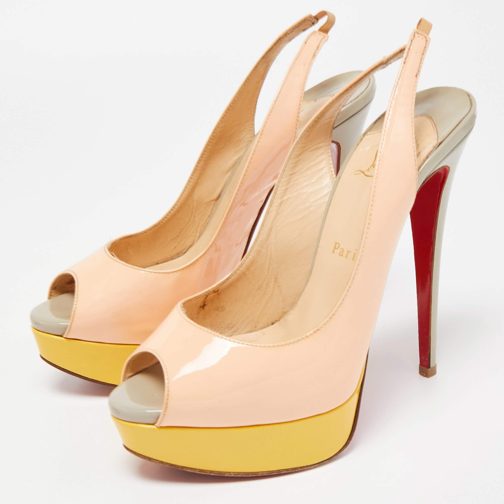 Curvaceous arches, a feminine appeal, and a well-built structure define this set of designer pumps. Coming with comfortable insoles and sleek heels, style them with your favorite outfits.

