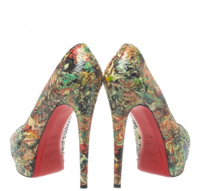 Christian Louboutin Multicolor Schlangenhaut Palais Royal Peep Toe Pumps Größe 37.5 im Angebot 1