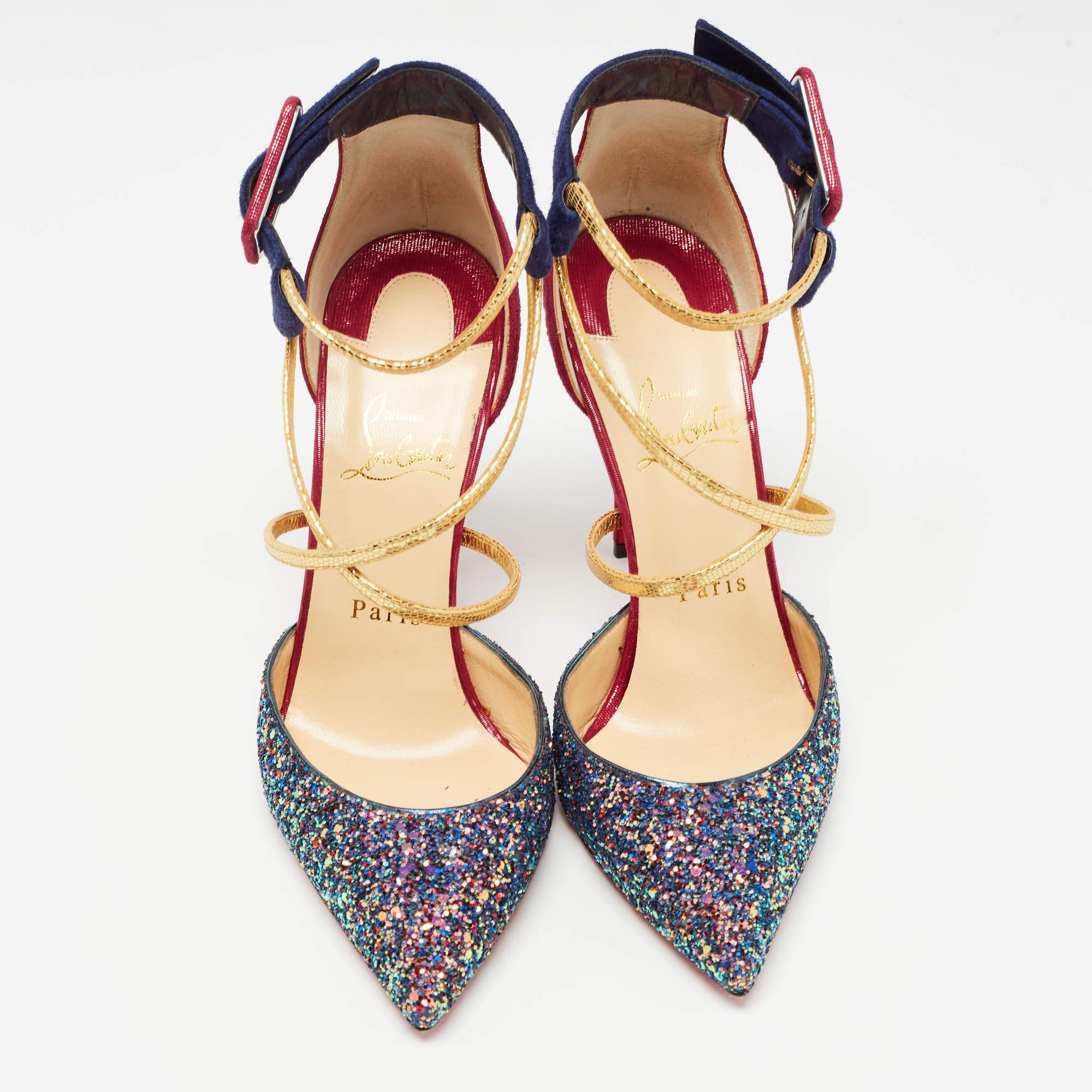 Beige Christian Louboutin Escarpins Suzzanne en daim et paillettes multicolores Taille 38 en vente