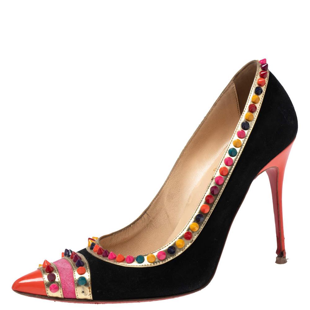 Christian Louboutin brings you this pair of Malabar Hill pumps that will elongate your feet and give you confidence in every step. They come with spikes beautifully lined on the top line and on the pointed cap toes. The pumps also carry smooth