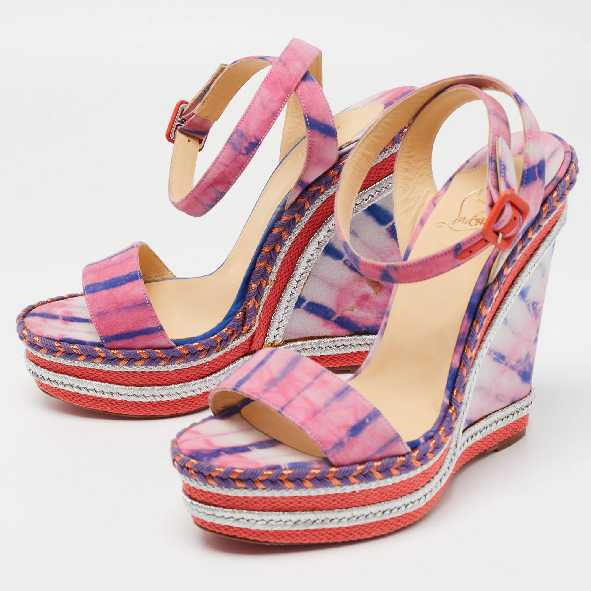 Christian Louboutin Multicolor Tie-Dye Fabric Duplice Wedge Sandals Size 41 In New Condition For Sale In Dubai, Al Qouz 2