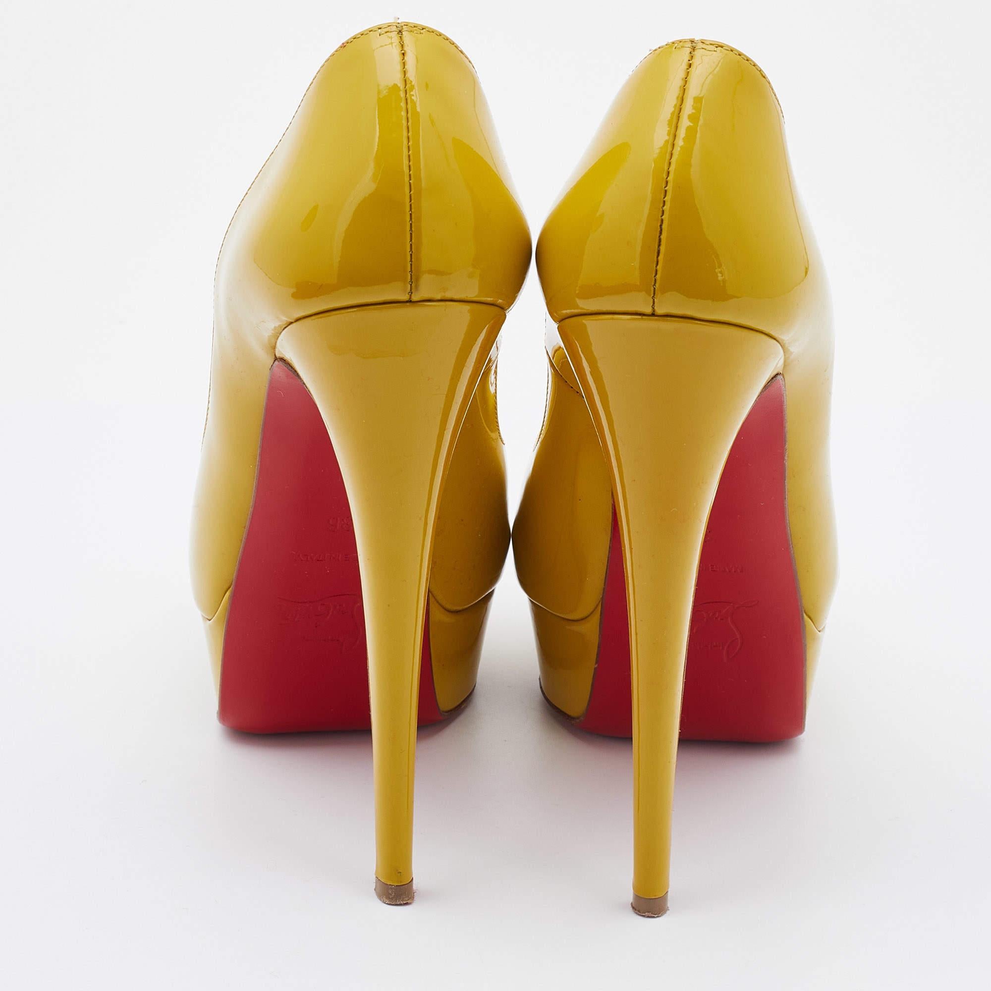 Christian Louboutin Mustard Patent Leather Lady Peep Toe Pumps Size 36 In Good Condition For Sale In Dubai, Al Qouz 2