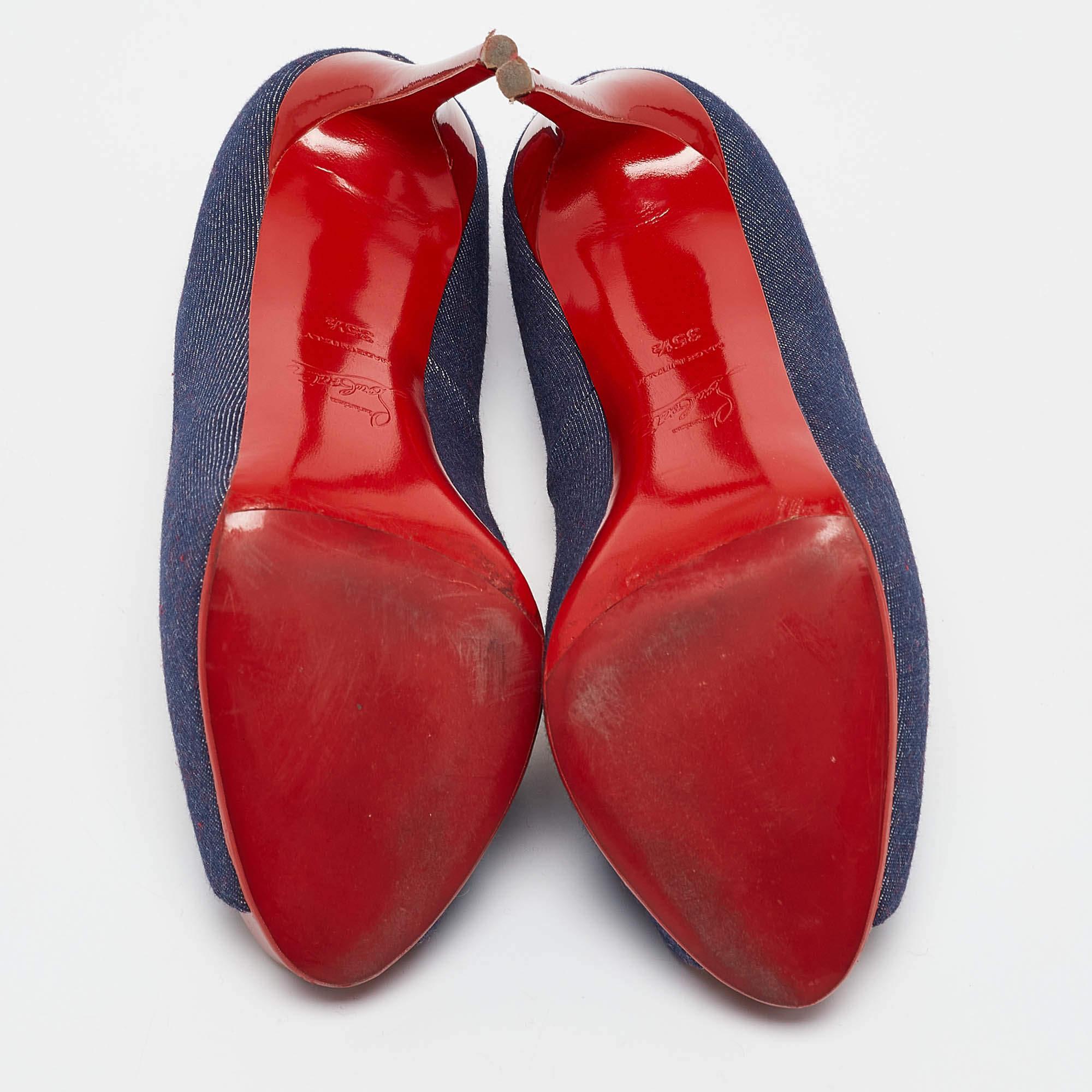 Christian Louboutin escarpins très prisés à bout ouvert bleu marine taille 35,5 en vente 1