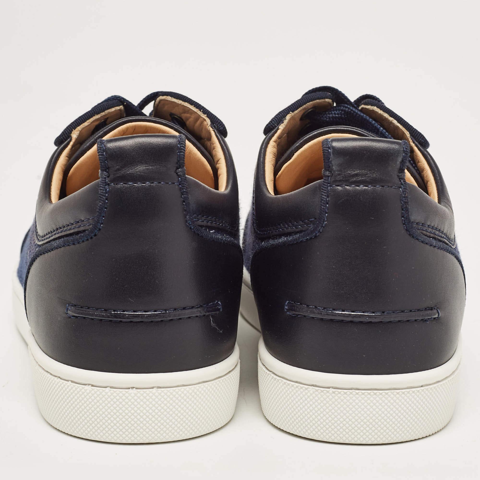 Christian Louboutin Navy Blue Leather and Suede Louis Junior Sneakers Size 39 In Good Condition In Dubai, Al Qouz 2